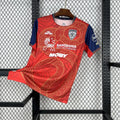 Maillot de football Cagliari 2025-26 par Le 12 -ème Maillot, vue du devant avec logo et détails du maillot.