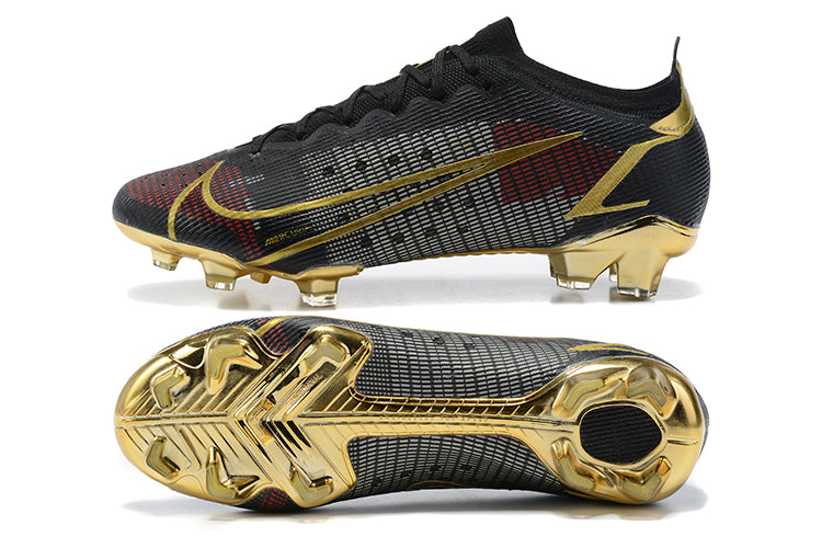 Crampons Mercurial Vapor XIV Elite FG de Le 12 -ème Maillot, vue de face avec pointes en acier pour football.