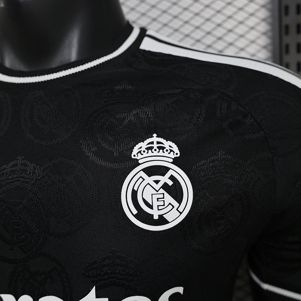 Maillot du Real Madrid Concept 2026-27 de la marque Le 12 -ème, vue de face avec logo officiel et design moderne.