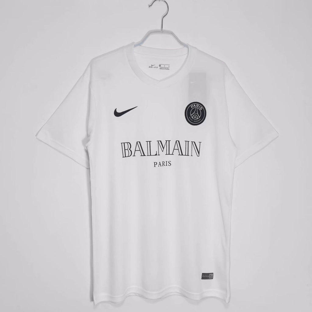 Maillot rétro PSG blanc 2020 de la marque Le 12-ème Maillot, vue de face avec logo et détails du design.