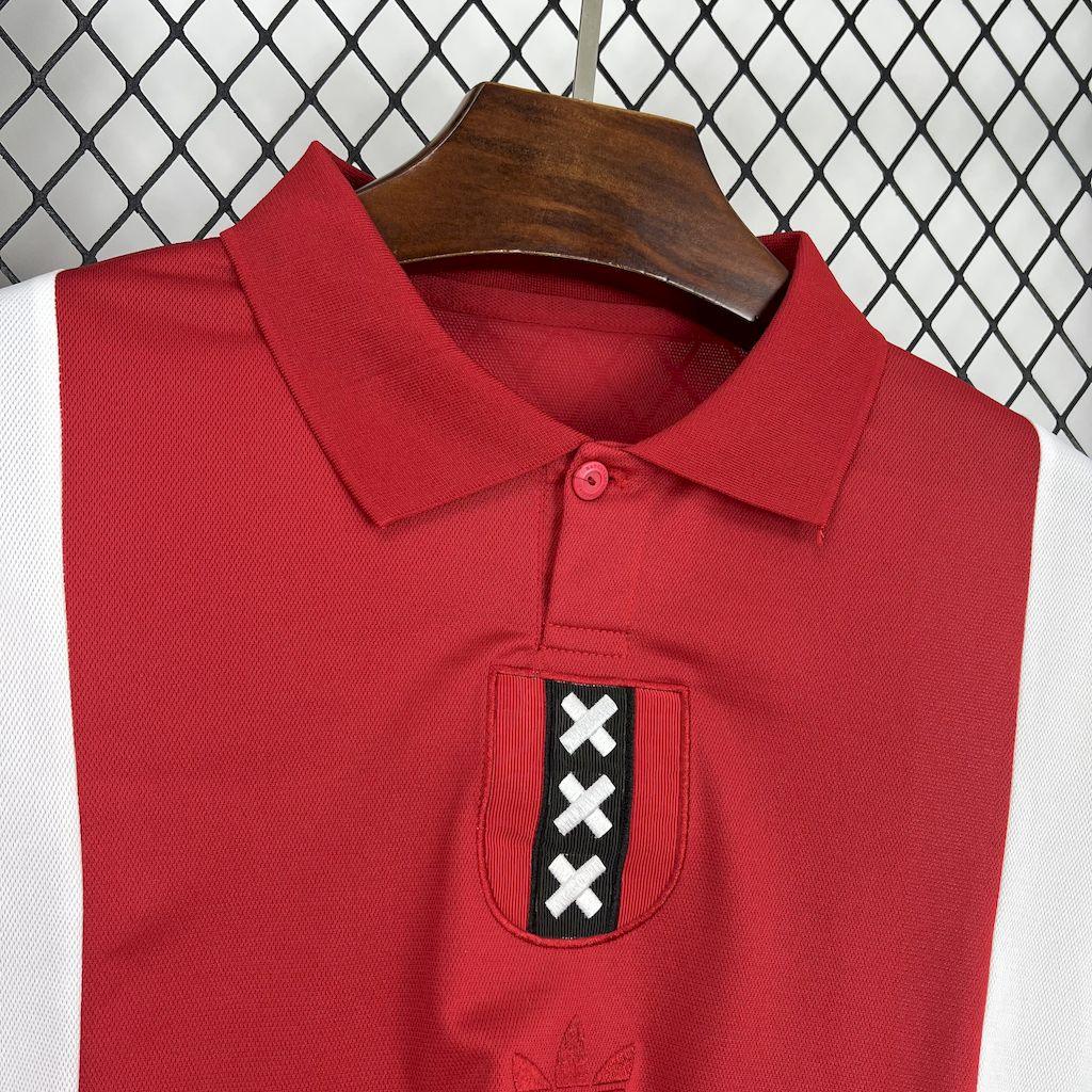 Maillot de football Ajax manches longues, saison 2025-26, marque Le 12 -ème Maillot, vue sur le design du haut.