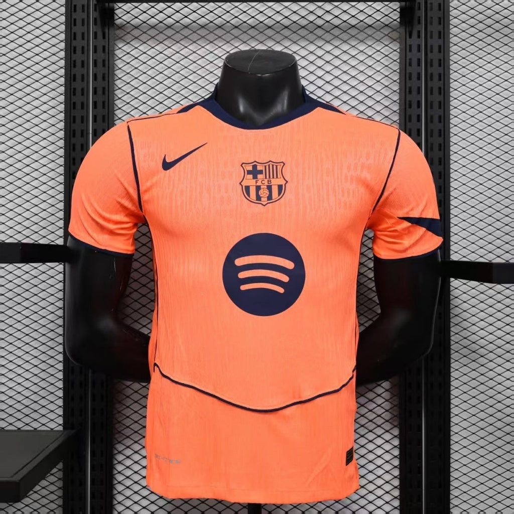 Maillot 25/26 Barcelone Third Le 12 -ème Maillot, maillot de football avec logo et design officiel, vue de face.