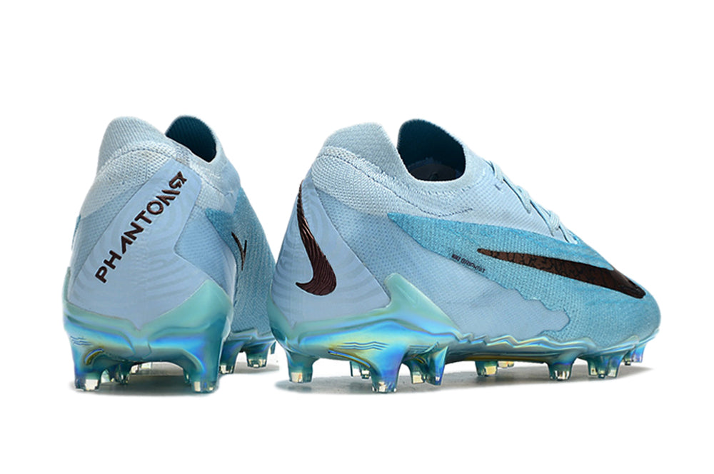 Crampons Phantom GX Elite FG de Le 12 -ème Maillot, fixation pour chaussures de montagne, avec pointes en acier robustes.
