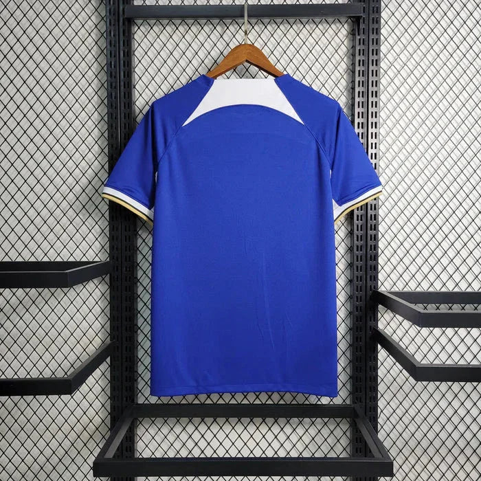 Maillot domicile Chelsea 2023-2024 Le 12ème Maillot, maillot de football bleu avec logo et détails de la saison 2023-2024
