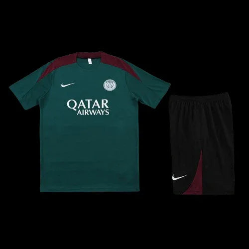 Ensemble PSG de Le 12 -ème Maillot, maillot et short aux couleurs du club, vue de face.