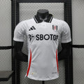 Maillot Fulham 2024-25 Le 12 -ème Maillot, maillot de football blanc avec logo et détails du club Fulham.