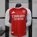 Maillot de football à manches longues Arsenal 2025-26, marque Le 12 -ème Maillot, vue détaillée du devant.