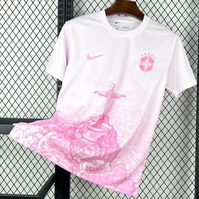 Maillot de football Brésil rose pour enfants 25/26 ans, marque Le 12 -ème Maillot, avec logo et détails colorés.