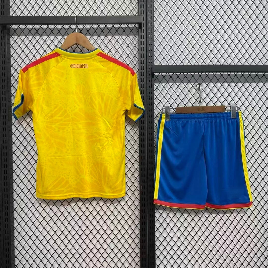 Ensemble de football domicile adulte Le 12 -ème Maillot Colombie 25/26, maillot vert avec logo et détails.