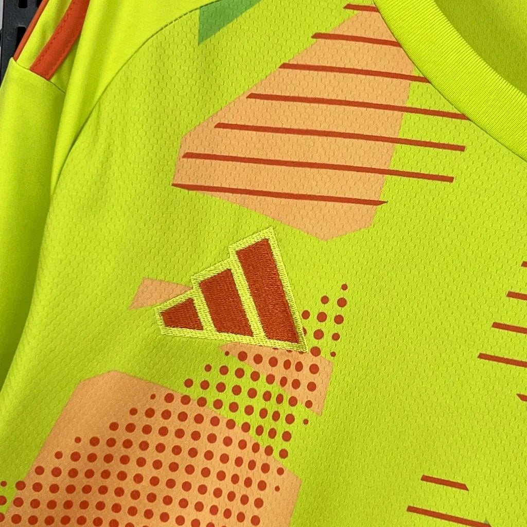 Maillot de football Flamengo 25-26 ans, modèle Le 12 -ème Maillot, avec logo et design officiel, porté par un joueur.