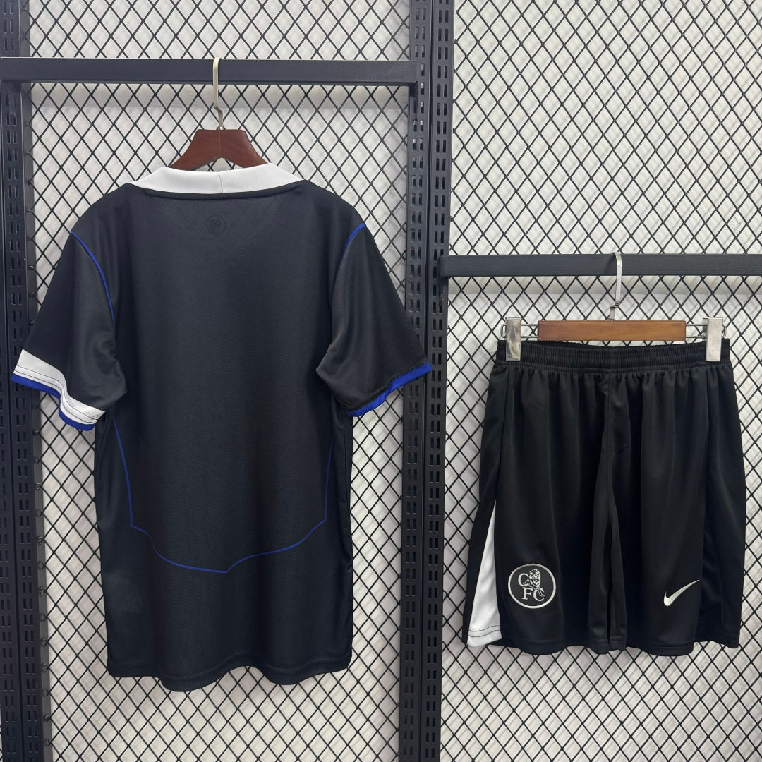 Ensemble Chelsea Third adulte Le 12 -ème Maillot, maillot de football 25/26 avec logo et détails du club.