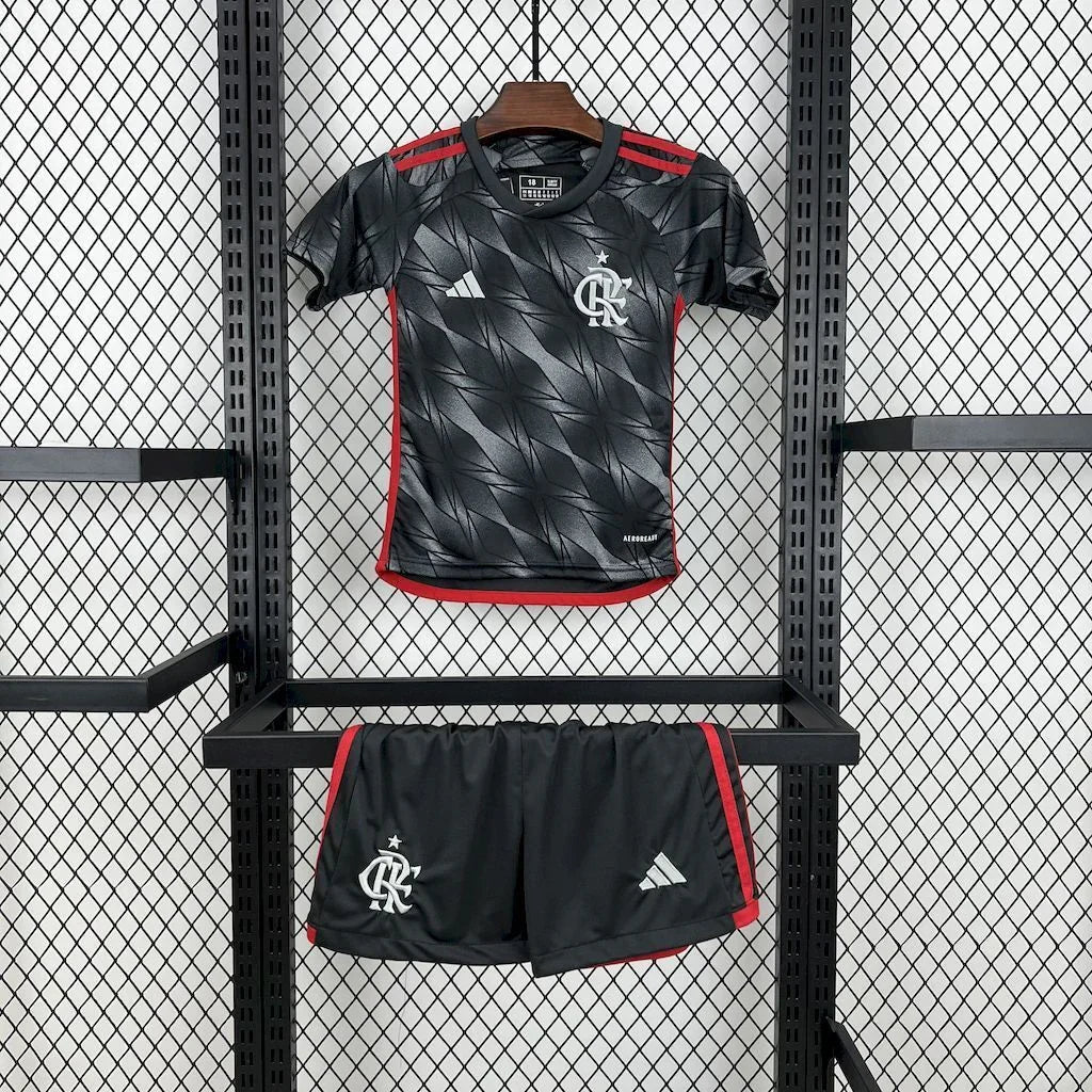Maillot enfant Flamengo 2024-25 de la marque Le 12, maillot de football avec logo et design coloré, vue de face.