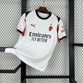 Maillot extérieur AC Milan 2025-26 par Le 12, maillot de football avec logo et design moderne, vue de face.