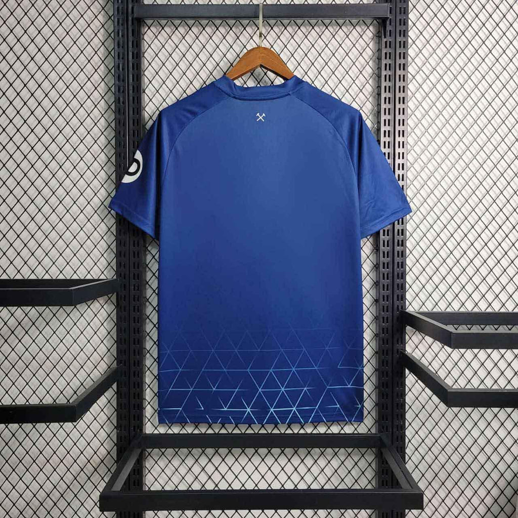 Maillot extérieur West Ham 2023-24 par Le 12 -ème Maillot, vue du devant avec logo et détails du maillot de football.