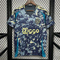 Maillot extérieur AJAX 24/25 Le 12 -ème Maillot, maillot de football aux couleurs de l'équipe, vue frontale sur le produit