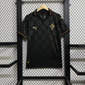 Maillot de football Portugal 25/26 noir, Le 12 -ème Maillot, vue de face avec logo et détails du design noir.