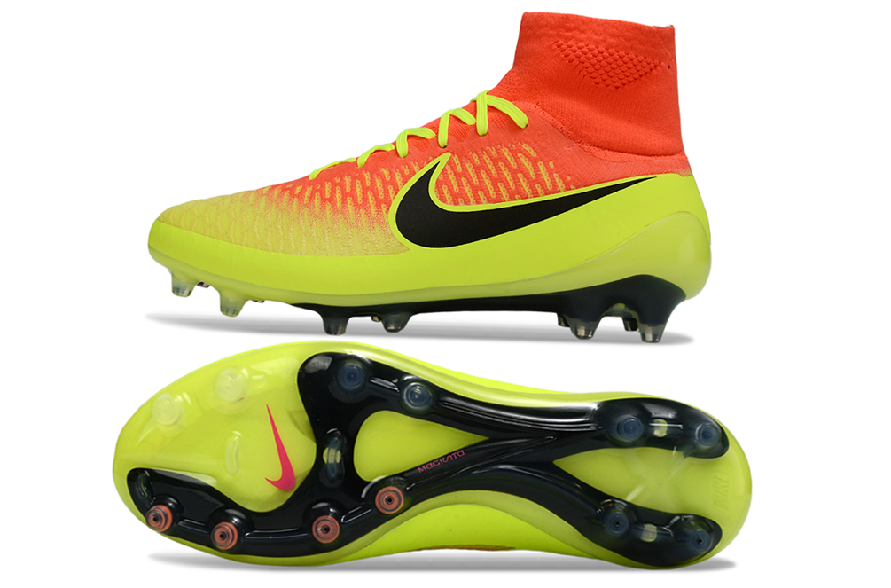 Crampons Magista Obra Acc de Le 12 -ème Maillot, fixation robuste pour chaussures de sport ou d'hiver, visibles en image.