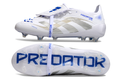 Crampons Predator Elite Accuracy pour chaussures, fixation solide et piquets en acier pour l'escalade ou la randonnée.