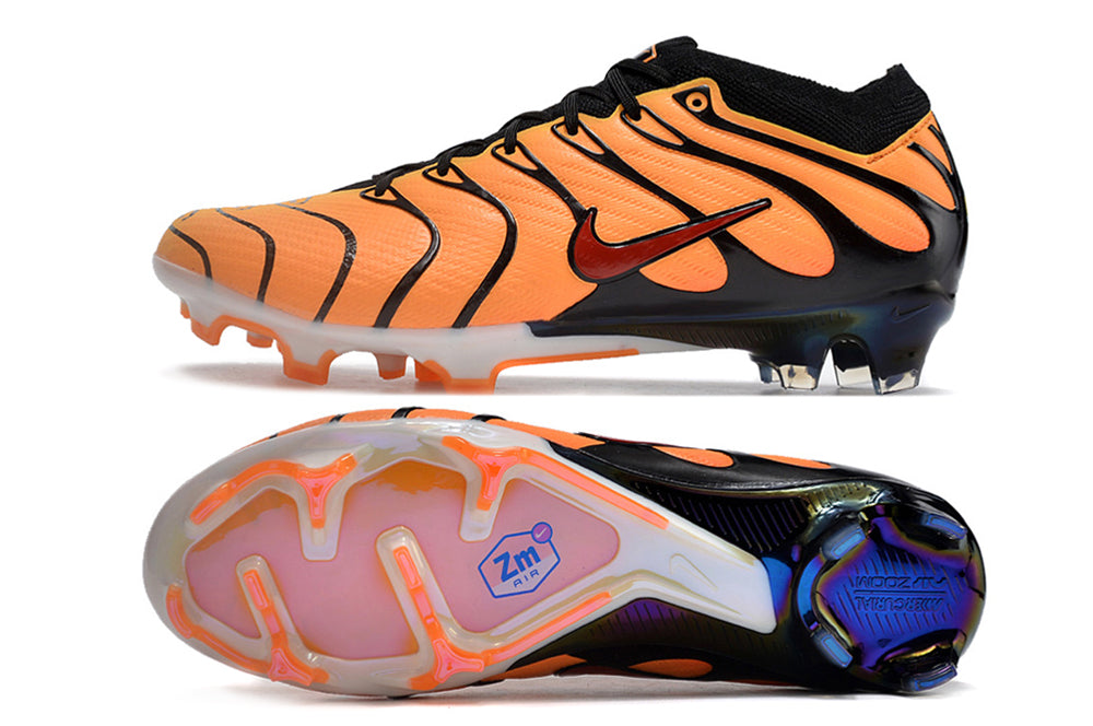 Crampons Nike Mercurial Vapor 15 Elite XXV FG TN pour football, semelles à crampons et design innovant, vue de face.