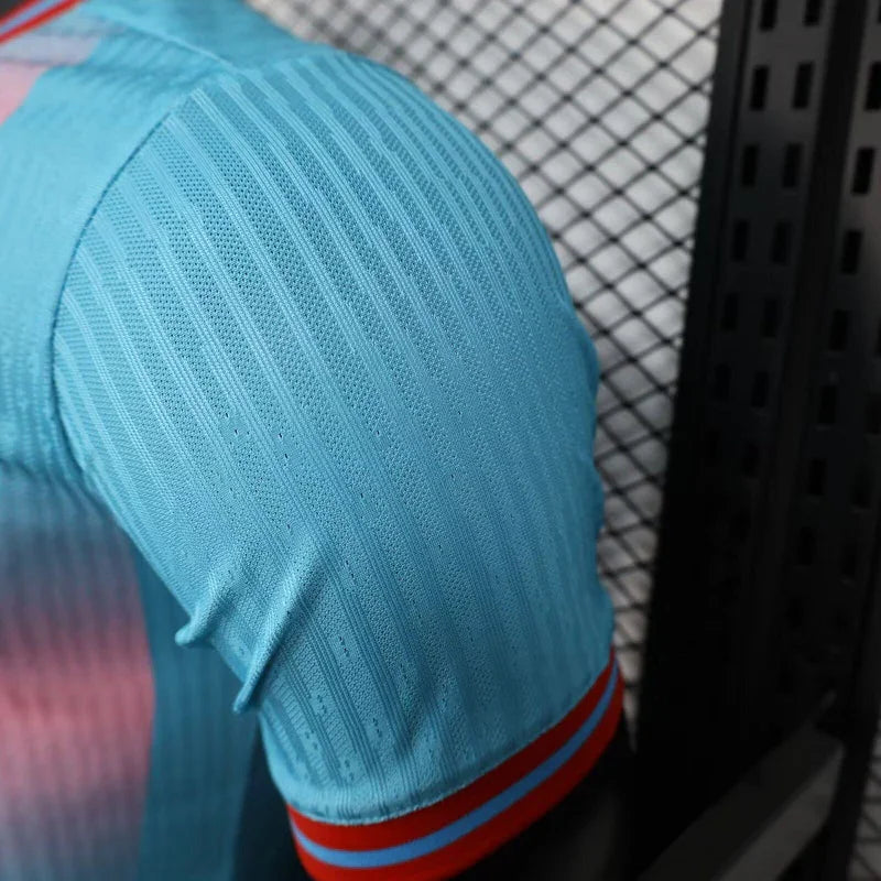 Maillot FC Barcelone concept 2025-26 de la marque Le 12 -ème Maillot, vue de face avec logo et design moderne.