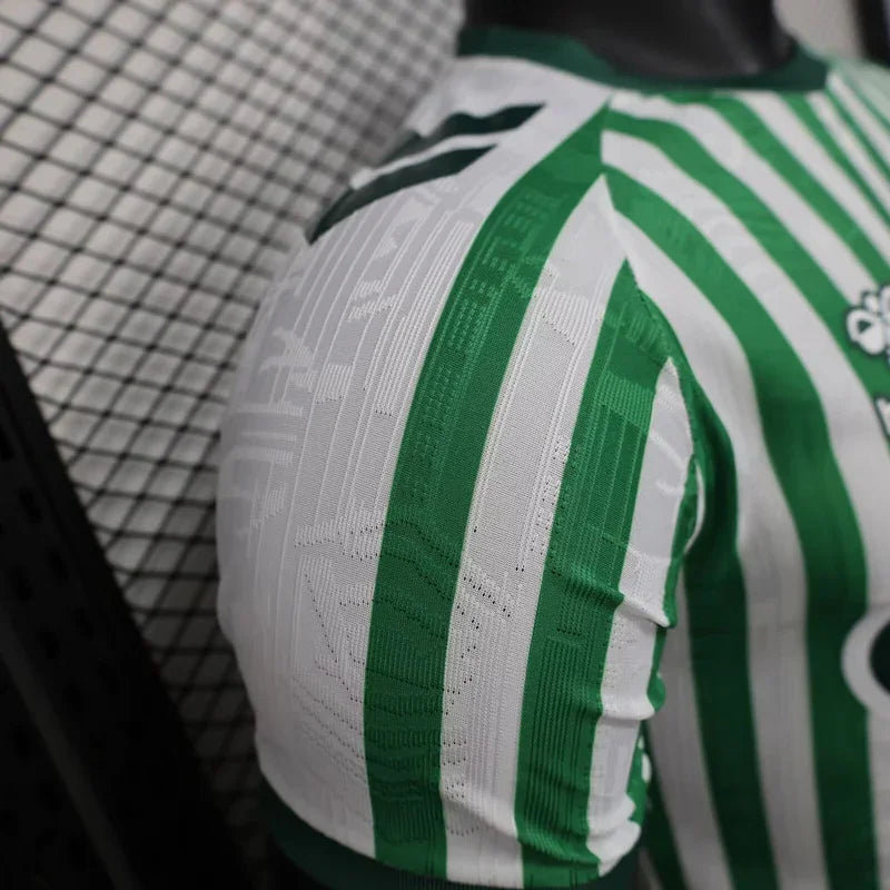 Maillot de football Bétis concept 2025-26 de la marque Le 12-ème Maillot, vue de face avec logo et design moderne.