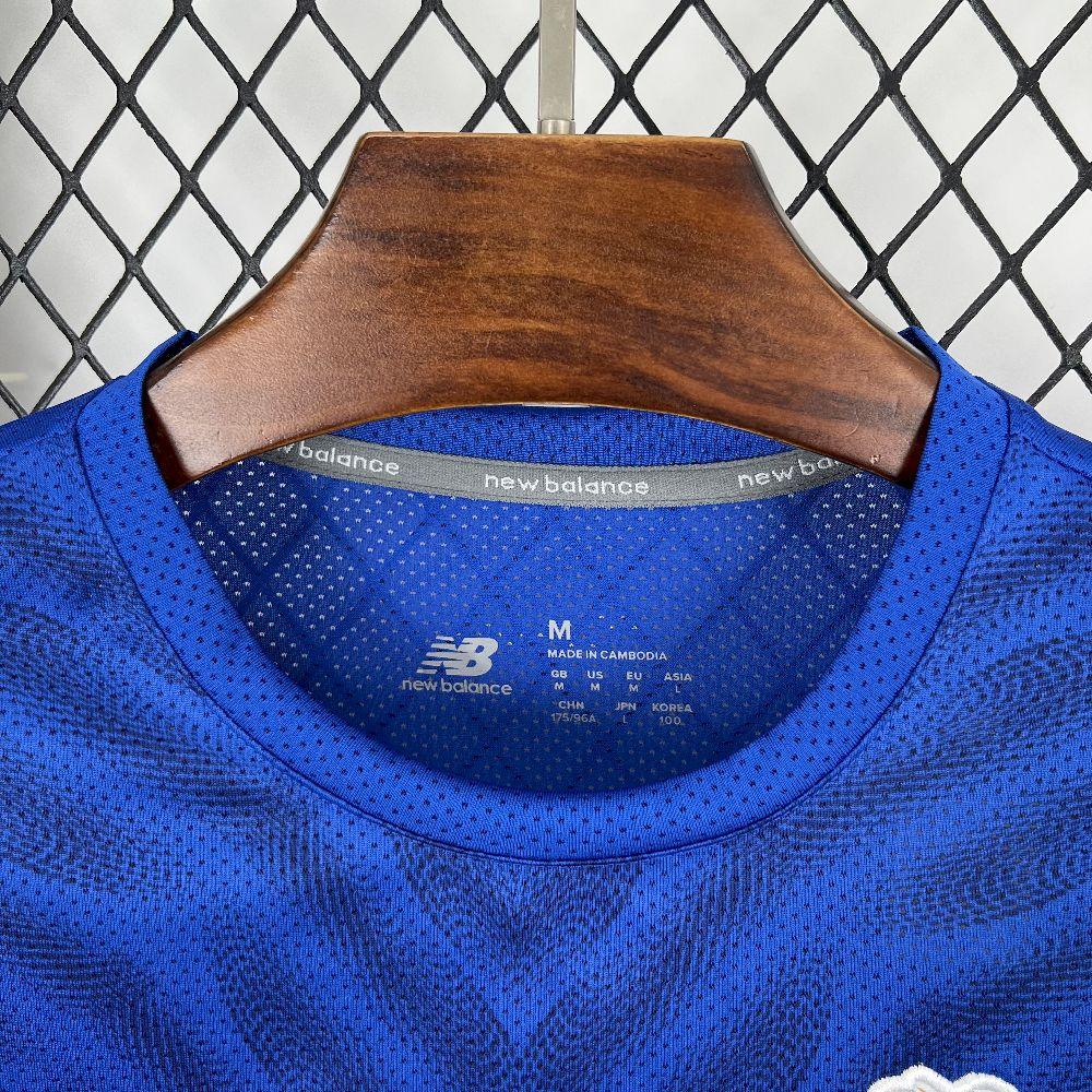 Maillot d'entraînement Porto 2025-26 de Le 12 -ème Maillot, maillot de football avec logo et détails techniques.