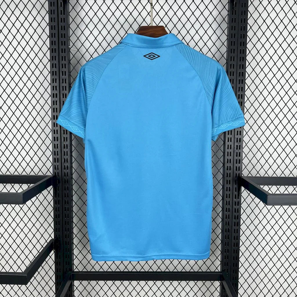 Maillot extérieur Santos 2025-26 de Le 12 -ème, maillot de football avec logo de l'équipe et design moderne.