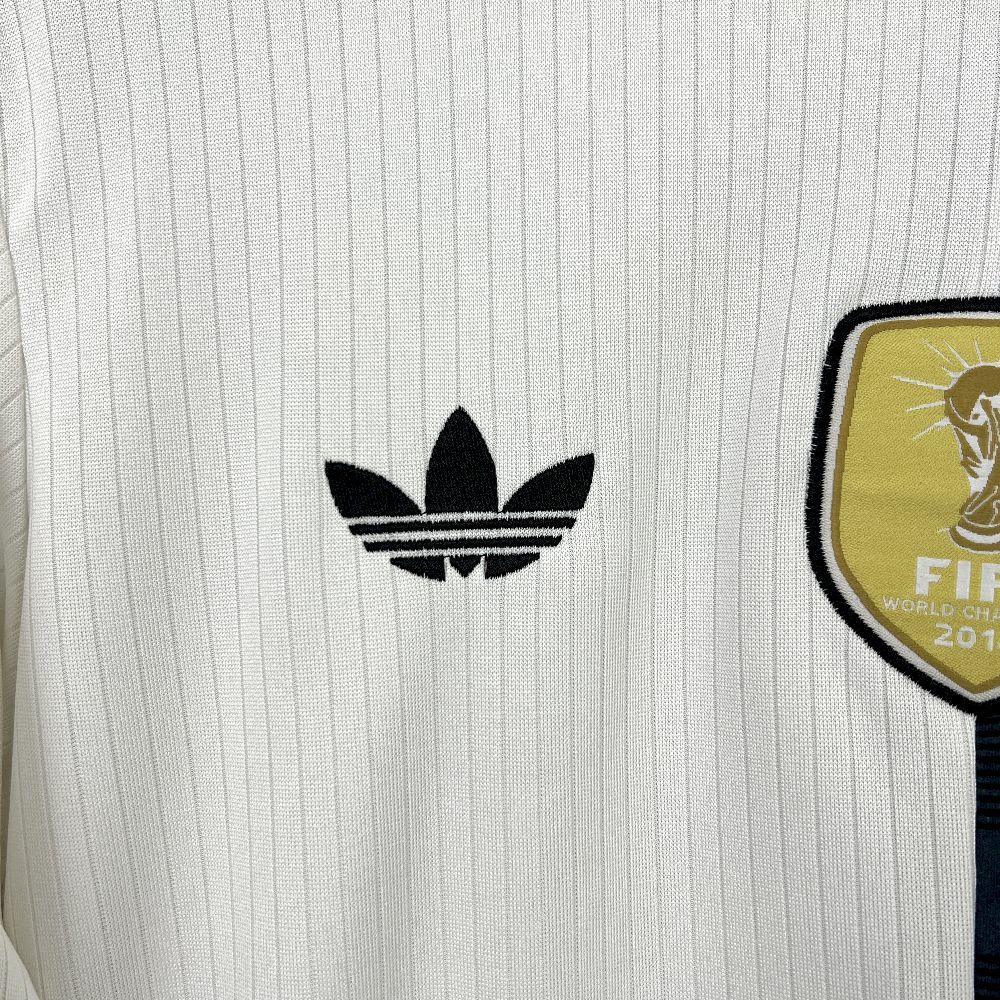 Maillot de football Allemagne concept 2025-26 de la marque Le 12 -ème Maillot, vue de face avec design moderne.