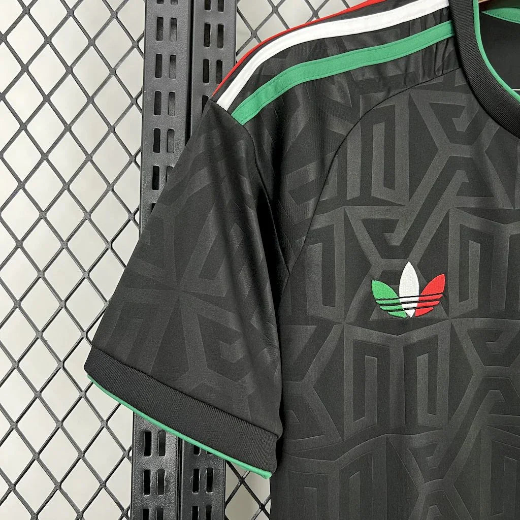 Maillot extérieur du Mexique 2025-26, marque Le 12 -ème Maillot, vue de face avec design officiel et couleurs nationales.