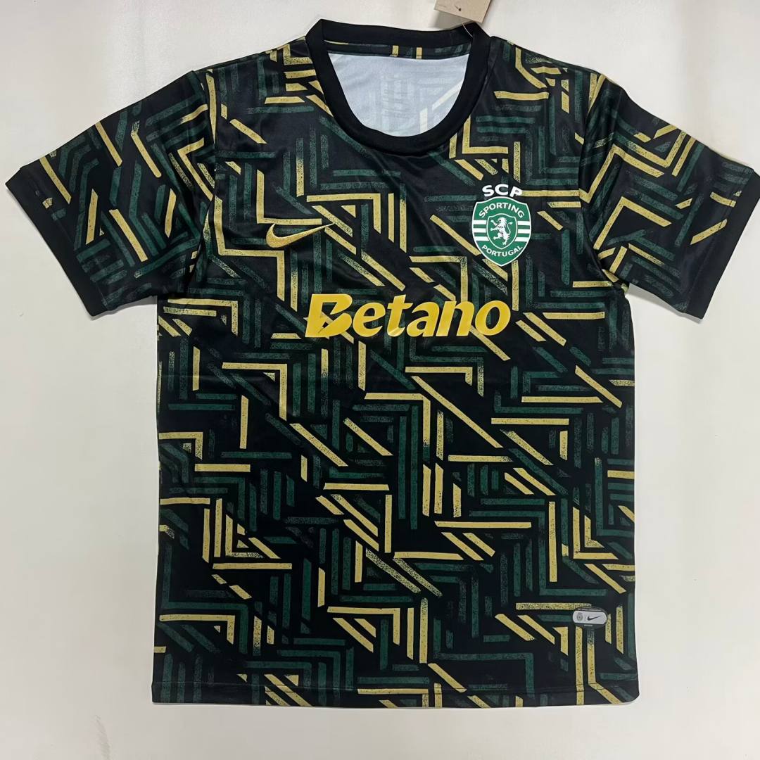 Maillot Sporting CP 25/26 Le 12 -ème Maillot, maillot de football avec logo officiel, blanc et vert, vue de face.