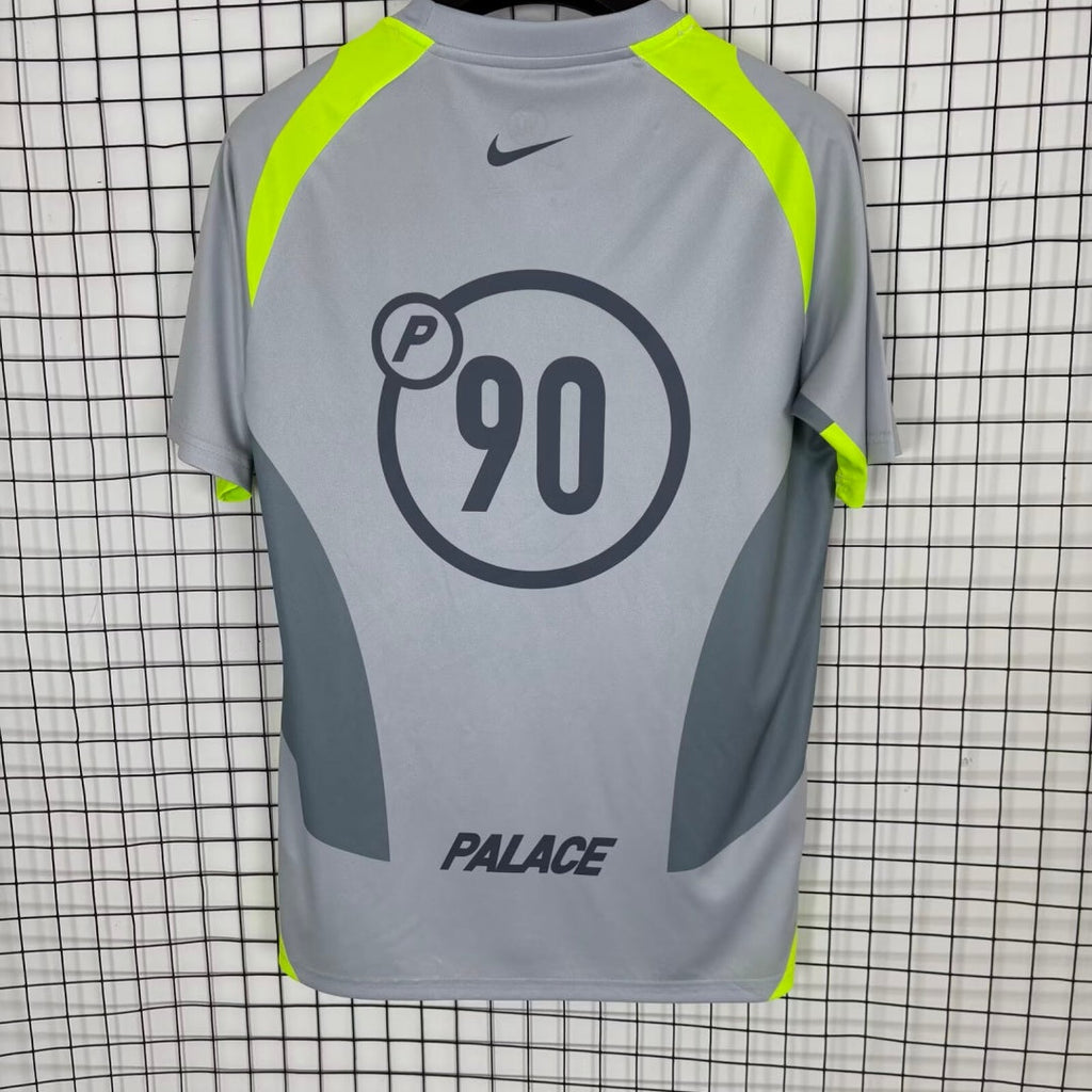 Maillot gris 25/26 90 de Le 12 -ème Maillot, vêtement pour sport ou loisirs, affiché sur un mannequin.