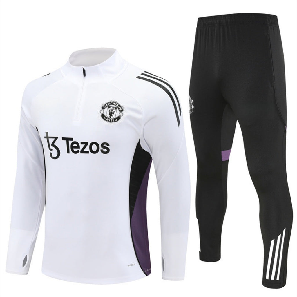 Ensemble Manchester United blanc pour enfants, maillot 25/26, de la marque Le 12-ème Maillot, affichant le logo du club.