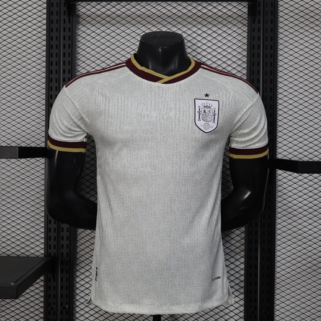 Maillot extérieur de football Espagne 25/26, modèle Le 12 -ème Maillot, vue front avec logo et détails du maillot.
