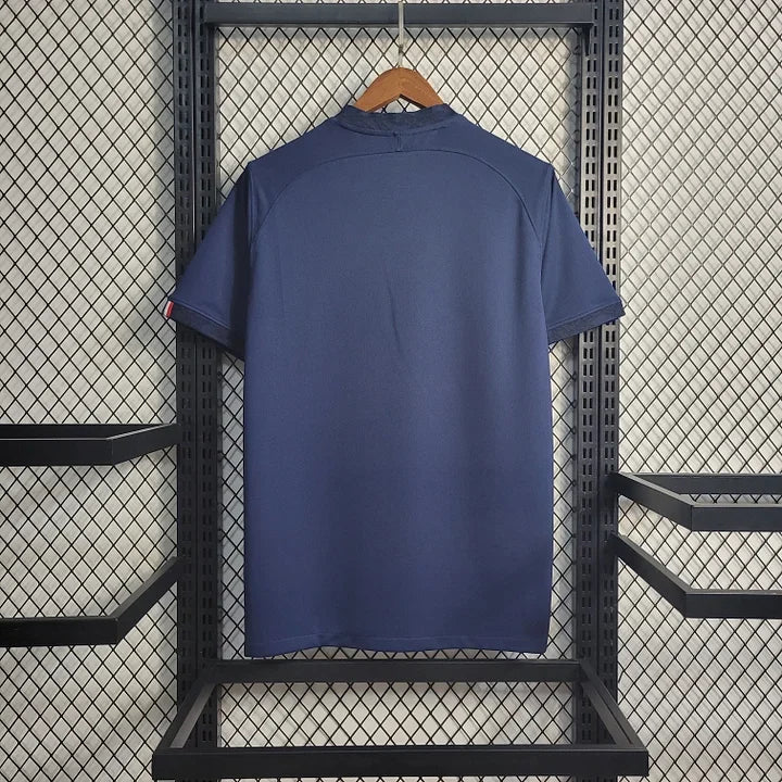 Maillot domicile de l'équipe de France de football 2022/23, marque Le 12, avec logo et design officiel, vue de face.