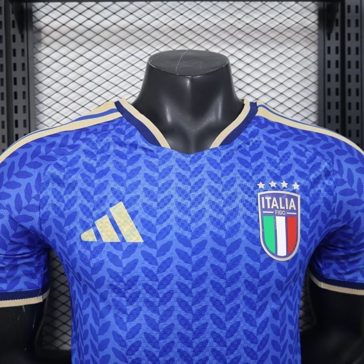 Maillot Italie Coupe du Monde 2026 Le 12 -ème Maillot, maillot de football avec design italien et logo officiel.