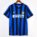 Maillot domicile rétro de l'Inter Milan 2010-2011, marque Le 12 -ème Maillot, avec le logo et les détails du maillot.