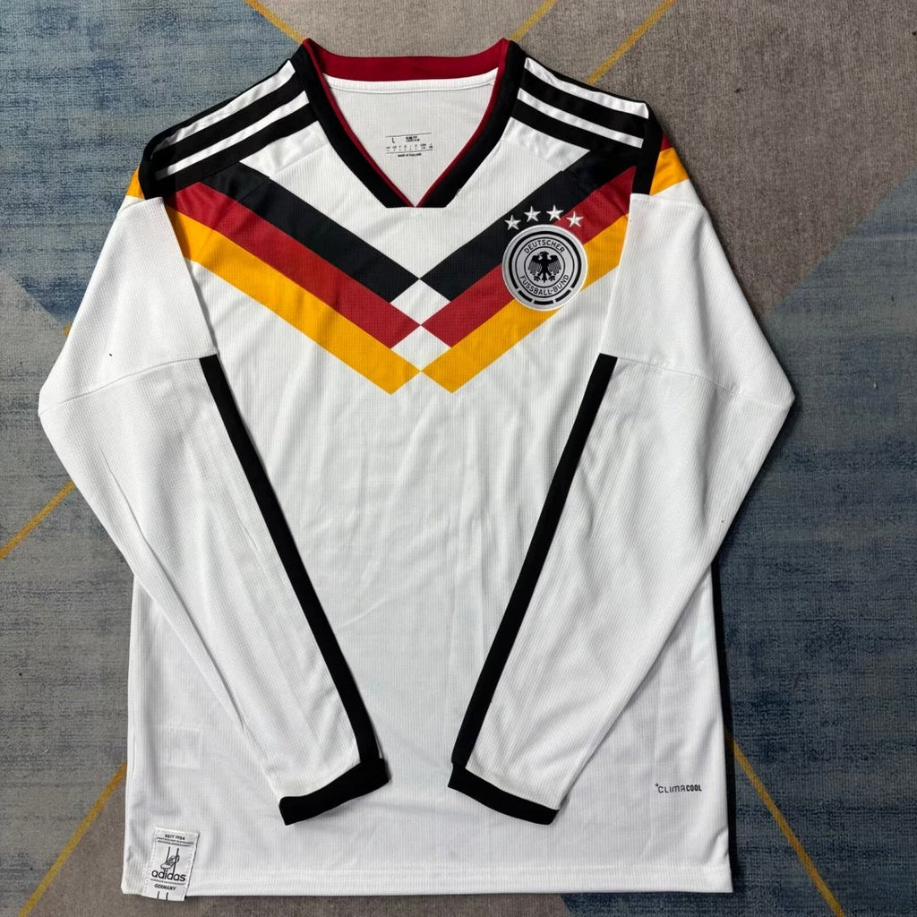 Maillot de football à manches longues Allemagne domicile 2025/26, marque Le 12, vue de face avec design officiel.