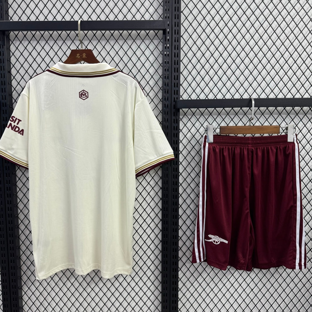 Ensemble Arsenal third pour adulte, taille 25/26, par Le 12 -ème Maillot, maillot de football avec logo et design distinctif.
