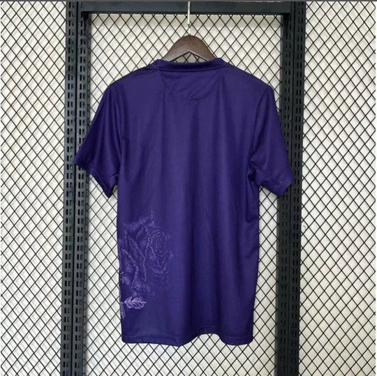 Maillot Real Madrid quatrième Y-3 de Le 12 -ème, tissu blanc avec logo et détails en bleu, vue de face.
