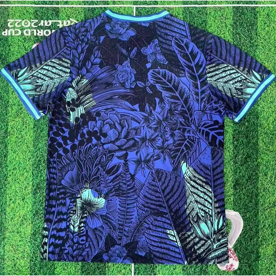 Maillot de football Brésil 25/26 bleu Le 12 -ème Maillot, détails du design et logo sur le maillot de l'équipe nationale.