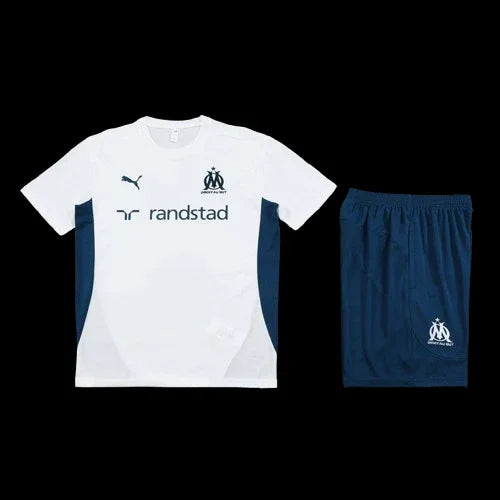 Ensemble OM Le 12 -ème Maillot, maillot de football blanc avec détails bleus, vue de face.