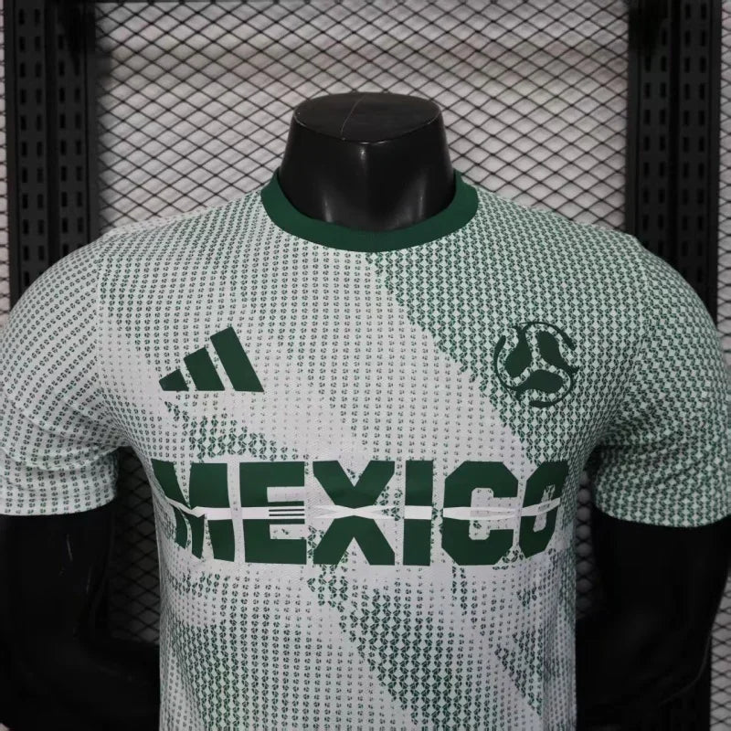 Maillot Mexique concept 2026 de la marque Le 12 -ème Maillot, vue de face avec détails du design bleu et blanc.