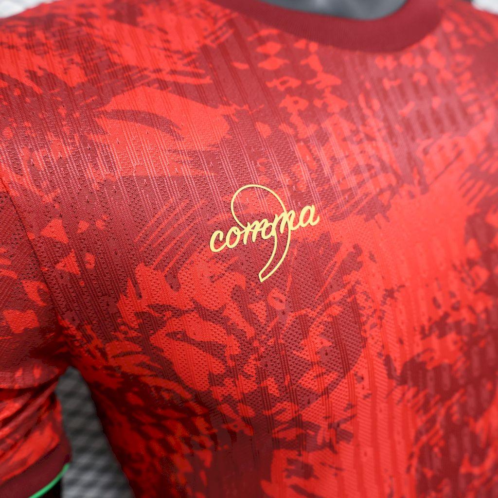 Maillot Portugal 2025-26 de Le 12 -ème Maillot, maillot de football avec logo Portugal et design moderne, vue de face.