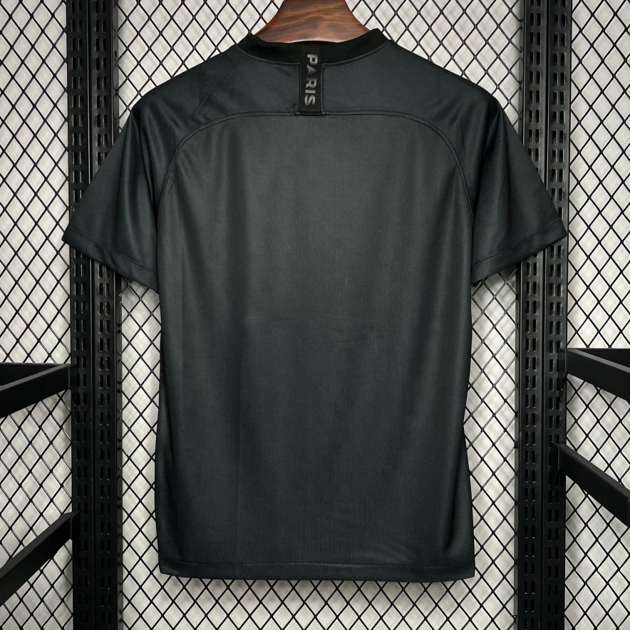 Maillot domicile rétro 2019-2020 PSG Le 12 -ème Maillot, maillot de football avec logo du PSG et design classique.