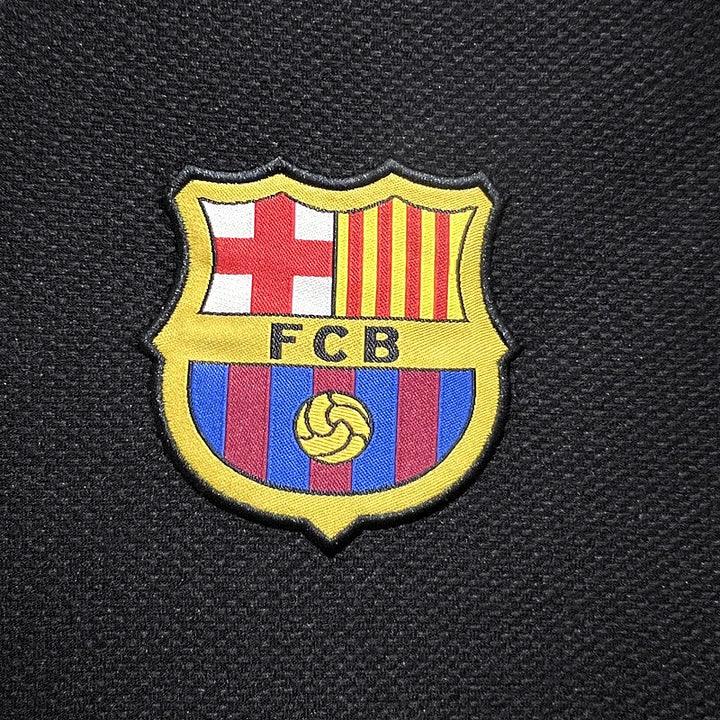Maillot rétro FC Barcelone 2013-2014 de la marque Le 12 -ème Maillot, vue de face avec logo et design traditionnel.