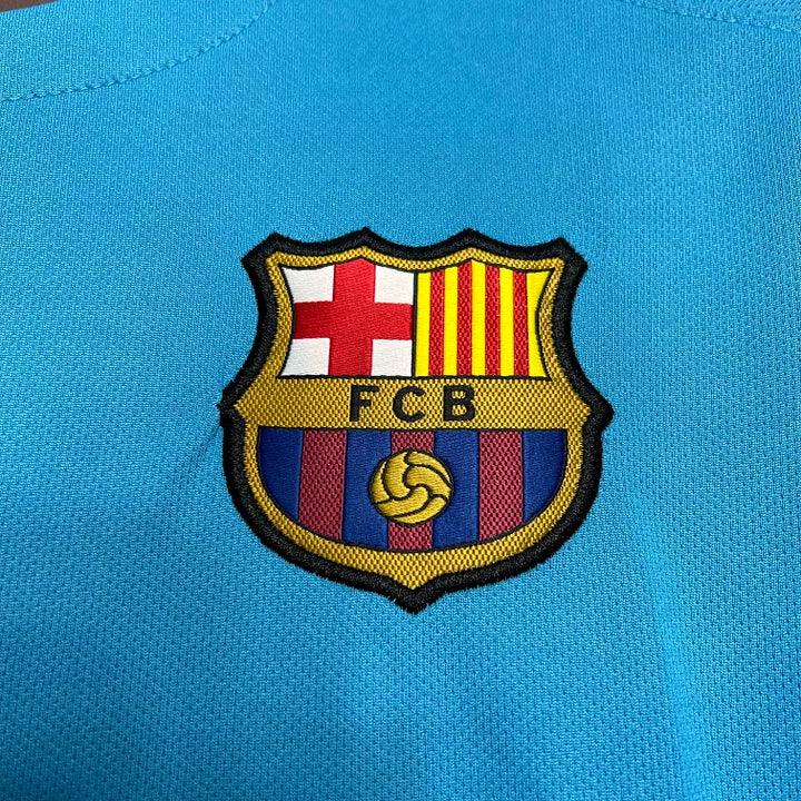 Maillot de football rétro FC Barcelone 2015-2016, Le 12-ème Maillot, vue front avec logo et design classique.