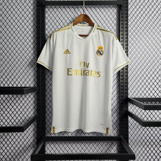 Maillot Real Madrid 2019 2020 Le 12 -ème Maillot, maillot de football blanc avec logo et détails du club.