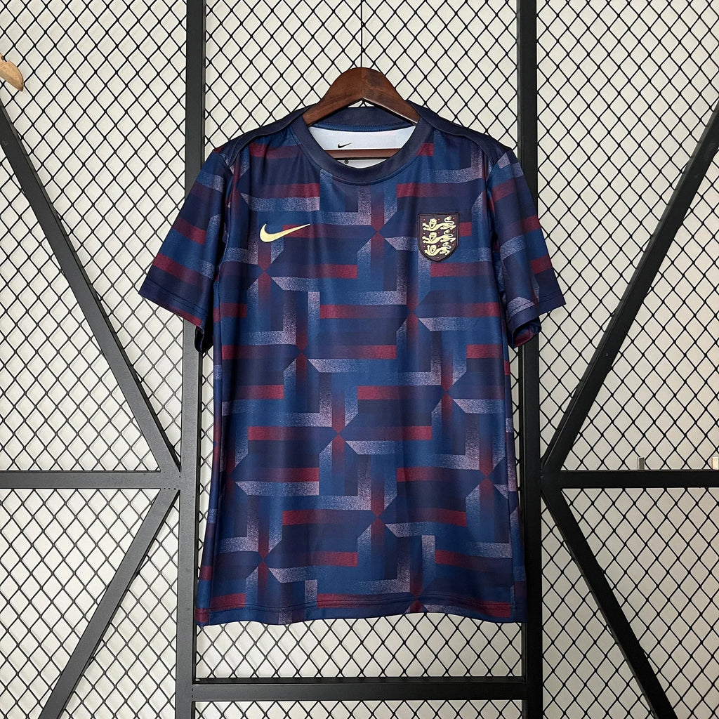 Maillot d'entraînement Angleterre 2024-25 Le 12 -ème Maillot, maillot de football léger avec logo et détails de l'équipe.