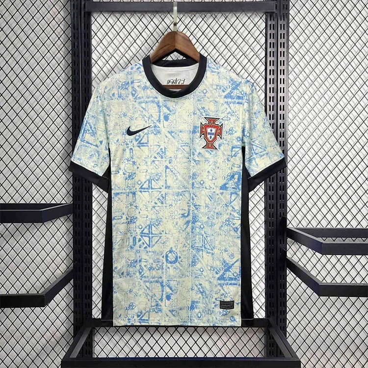 Maillot away de l'équipe nationale du Portugal pour l'Euro 2024, marque Le 12 -ème Maillot, vue de face avec logo et détails.