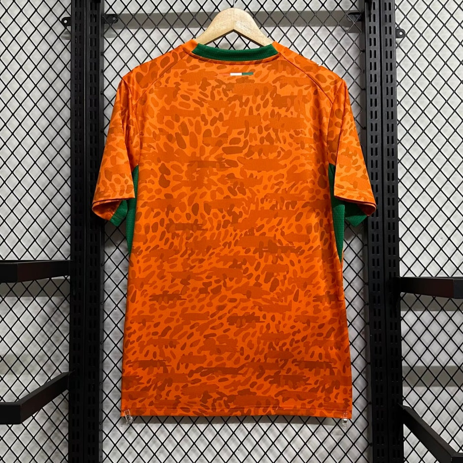 Maillot Côte d'Ivoire 25/26 Le 12 -ème Maillot, maillot de football avec logo et couleurs officielles sur fond blanc
